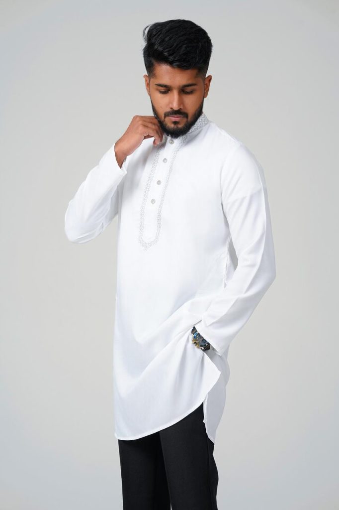 White Cuboid Embroidery Long Kurta